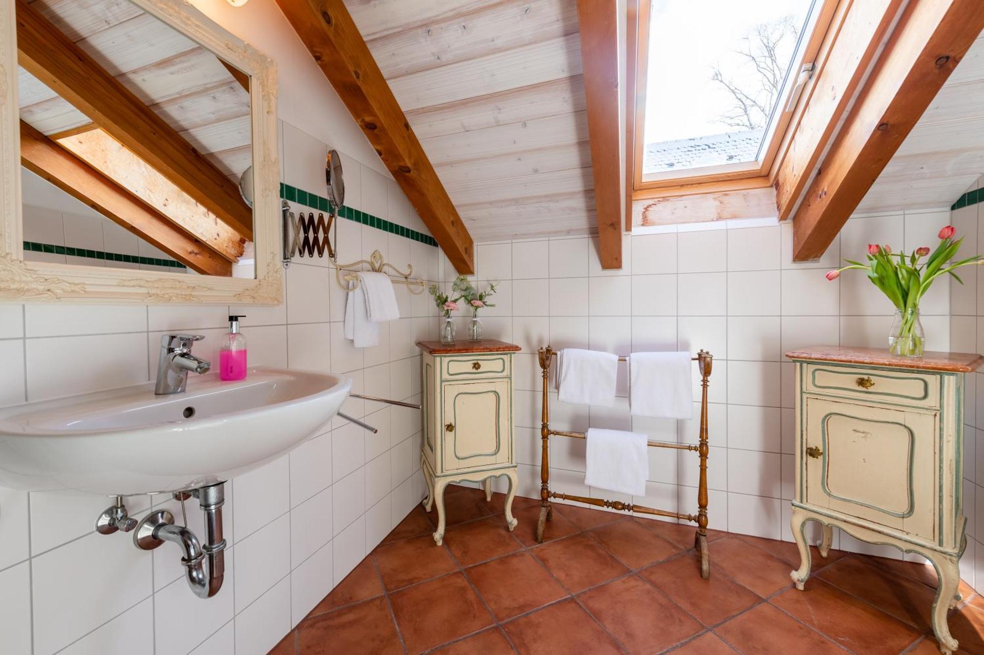 Appartement Schlossgaststatte Hohenberg à Seeshaupt Extérieur photo