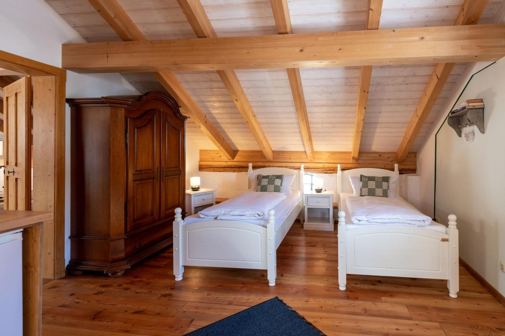 Appartement Schlossgaststatte Hohenberg à Seeshaupt Extérieur photo