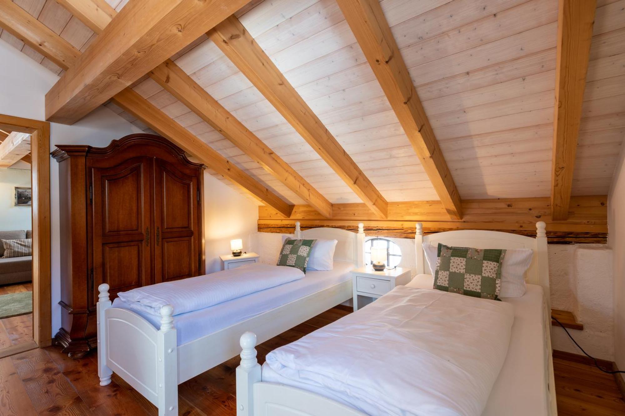 Appartement Schlossgaststatte Hohenberg à Seeshaupt Extérieur photo