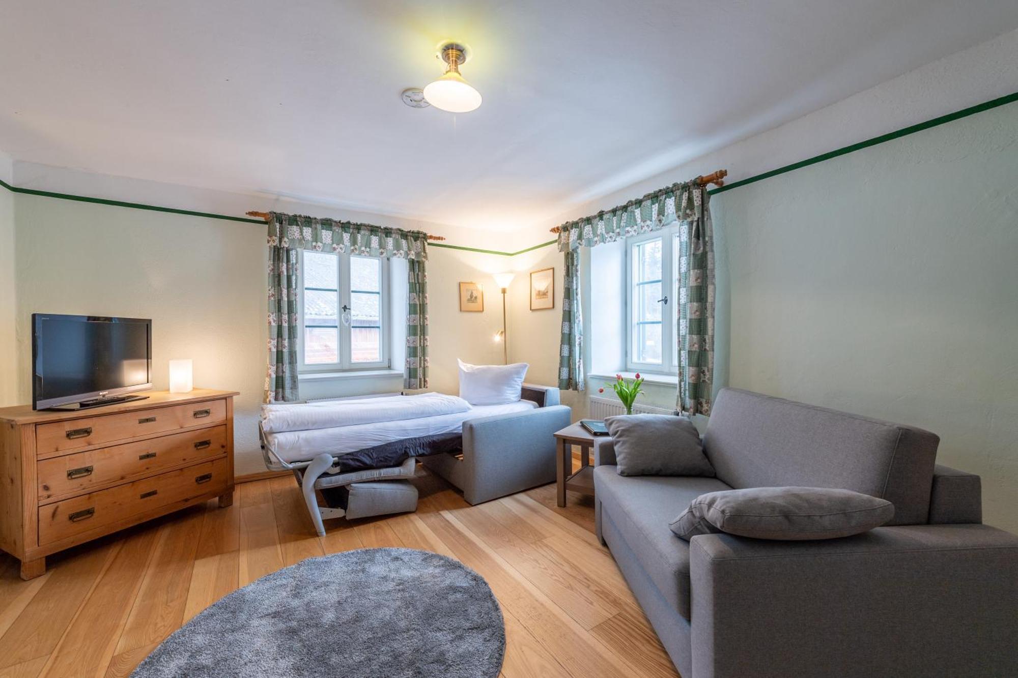 Appartement Schlossgaststatte Hohenberg à Seeshaupt Extérieur photo