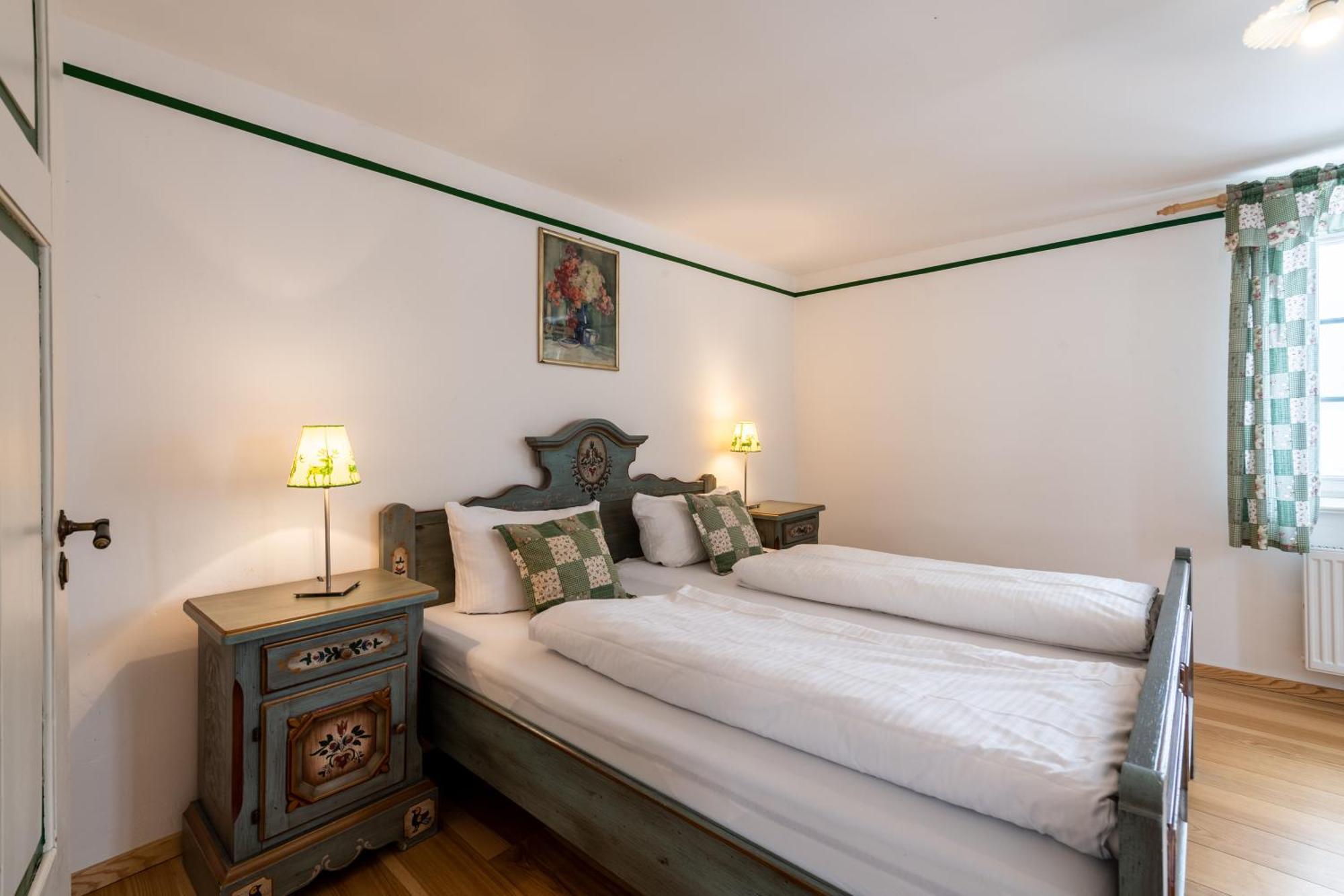 Appartement Schlossgaststatte Hohenberg à Seeshaupt Extérieur photo