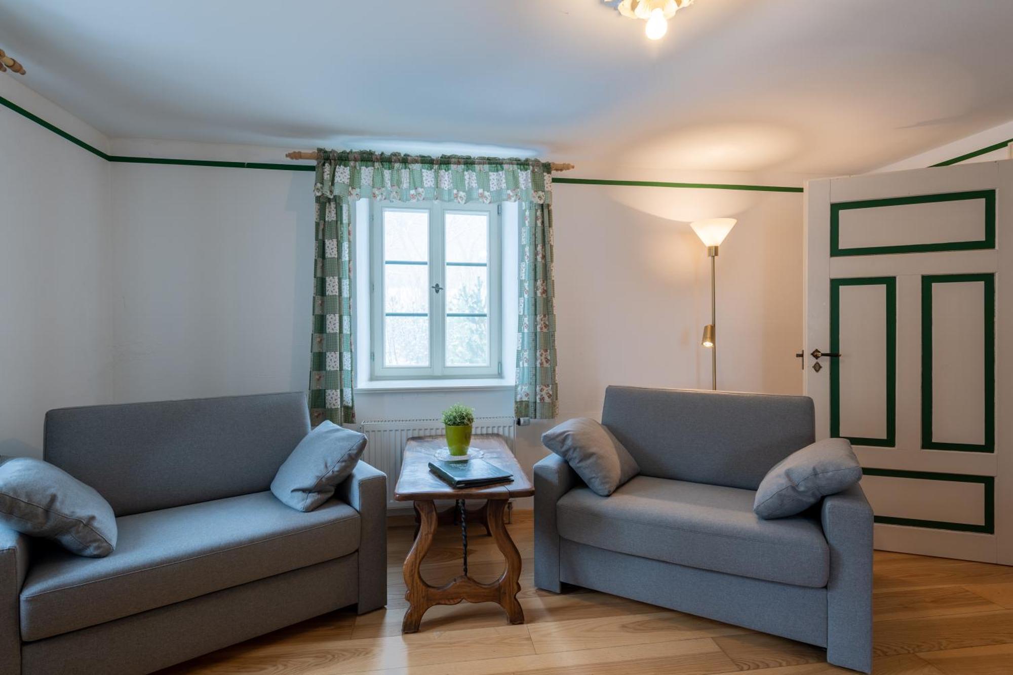 Appartement Schlossgaststatte Hohenberg à Seeshaupt Extérieur photo